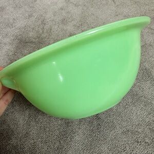 VINTAGE McKee Jadeite Batter Bowl